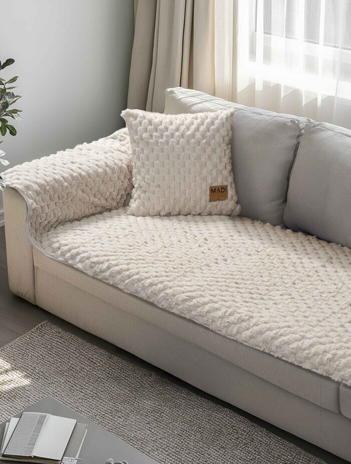 Μεμονωμένο γούνινo κάλυμμα MAISONY BEIGE