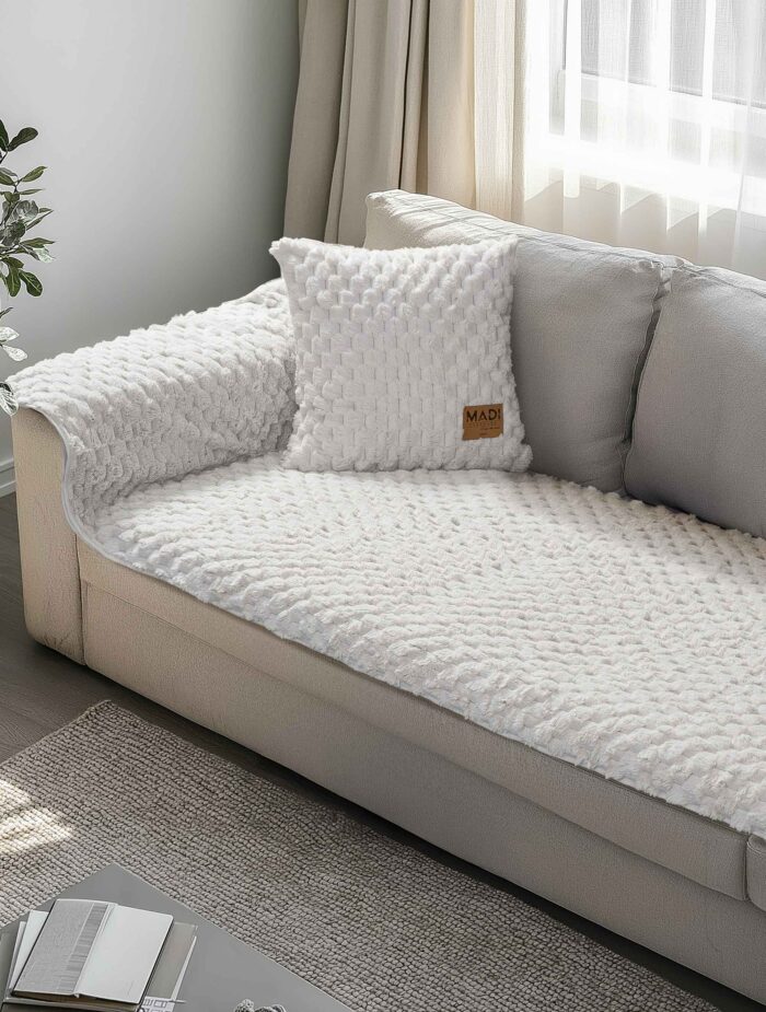 Μεμονωμένο γούνινo κάλυμμα MAISONY WHITE